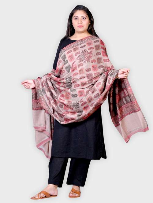 women self designed woolen shawl - 20605512 -  Standard Image - 0