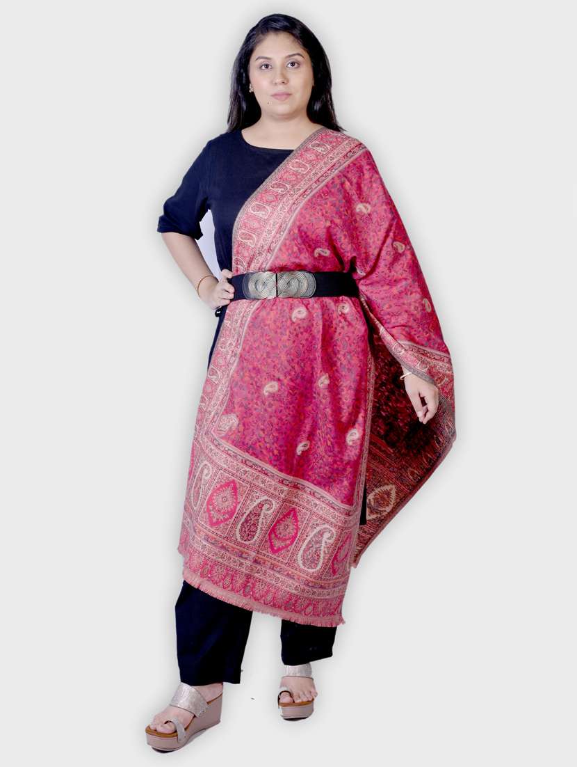 women self designed woolen shawl