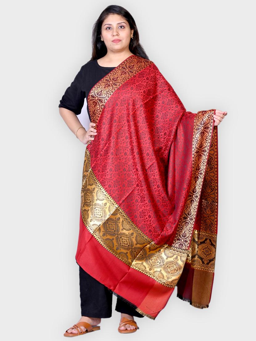 women self designed woolen shawl