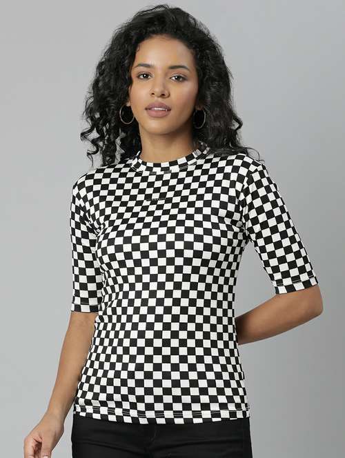 women black & white checkered t-shirt - 20612591 - Standard Image - 0
