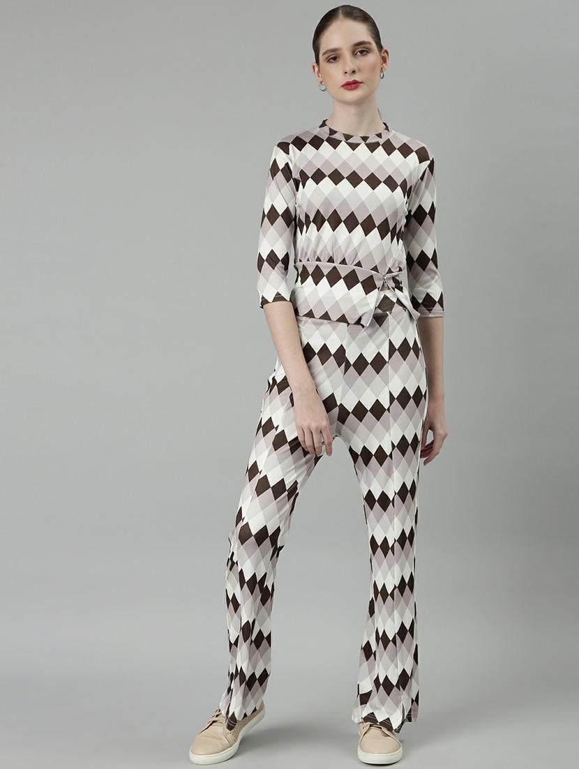 women checkered top and trouser co-ord set - 20612643 - Zoom Image - 0