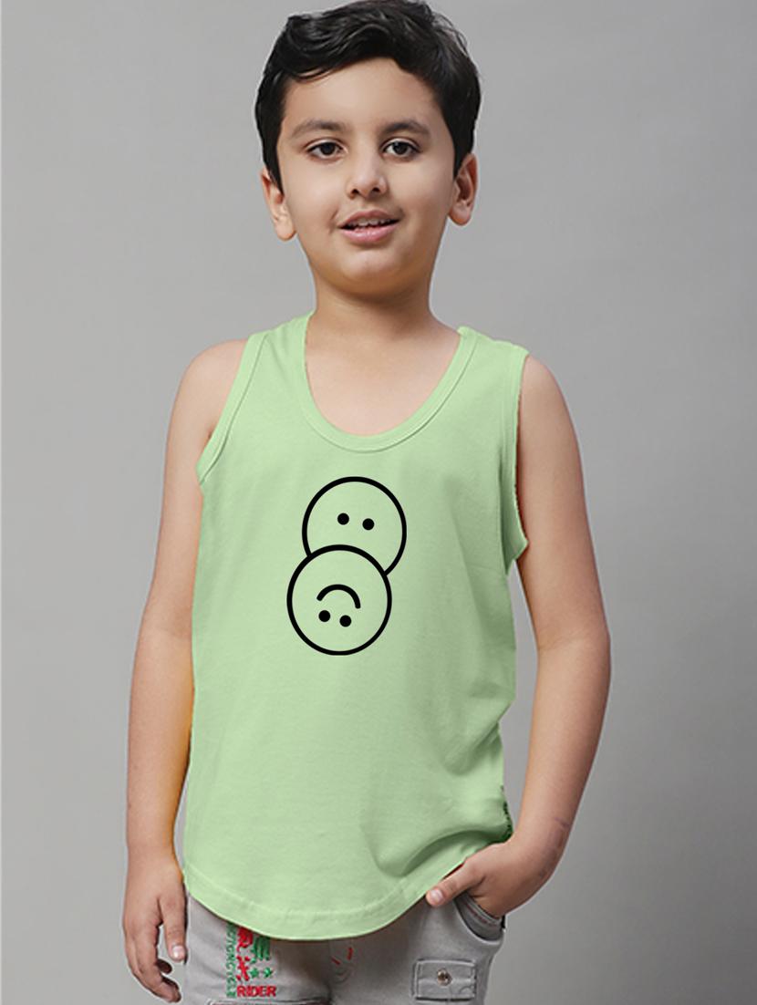 boy printed vest - 20612687 -  Zoom Image - 0