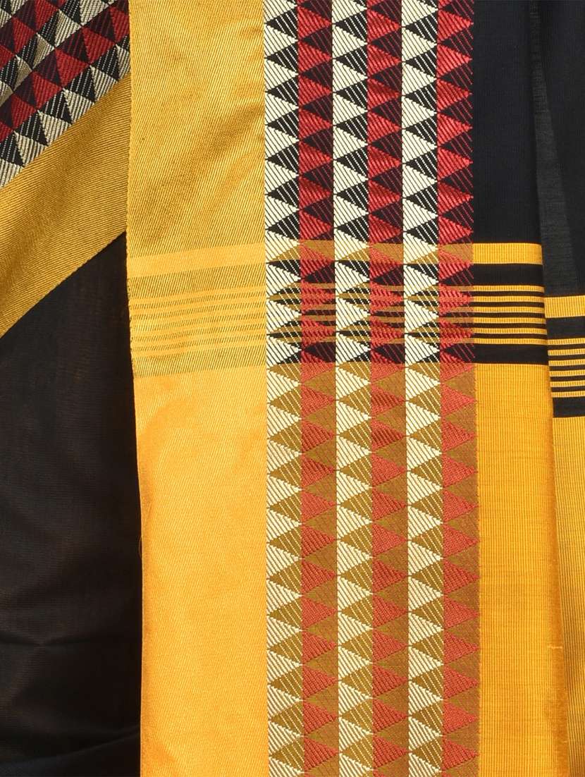 black self design handloom saree with blouse - 20613997 - Standard Image - 3