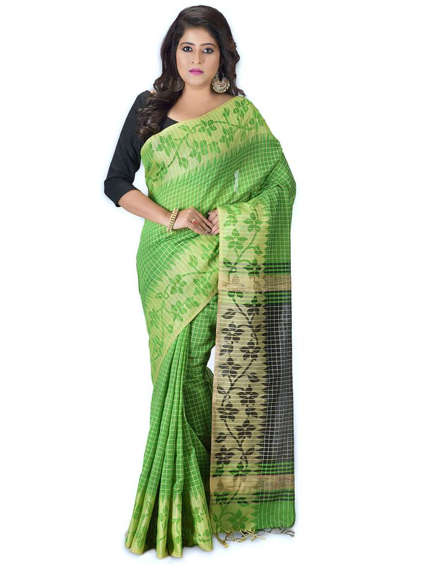 women green checks handloom saree with blouse - 20614095 -  Zoom Image - 0