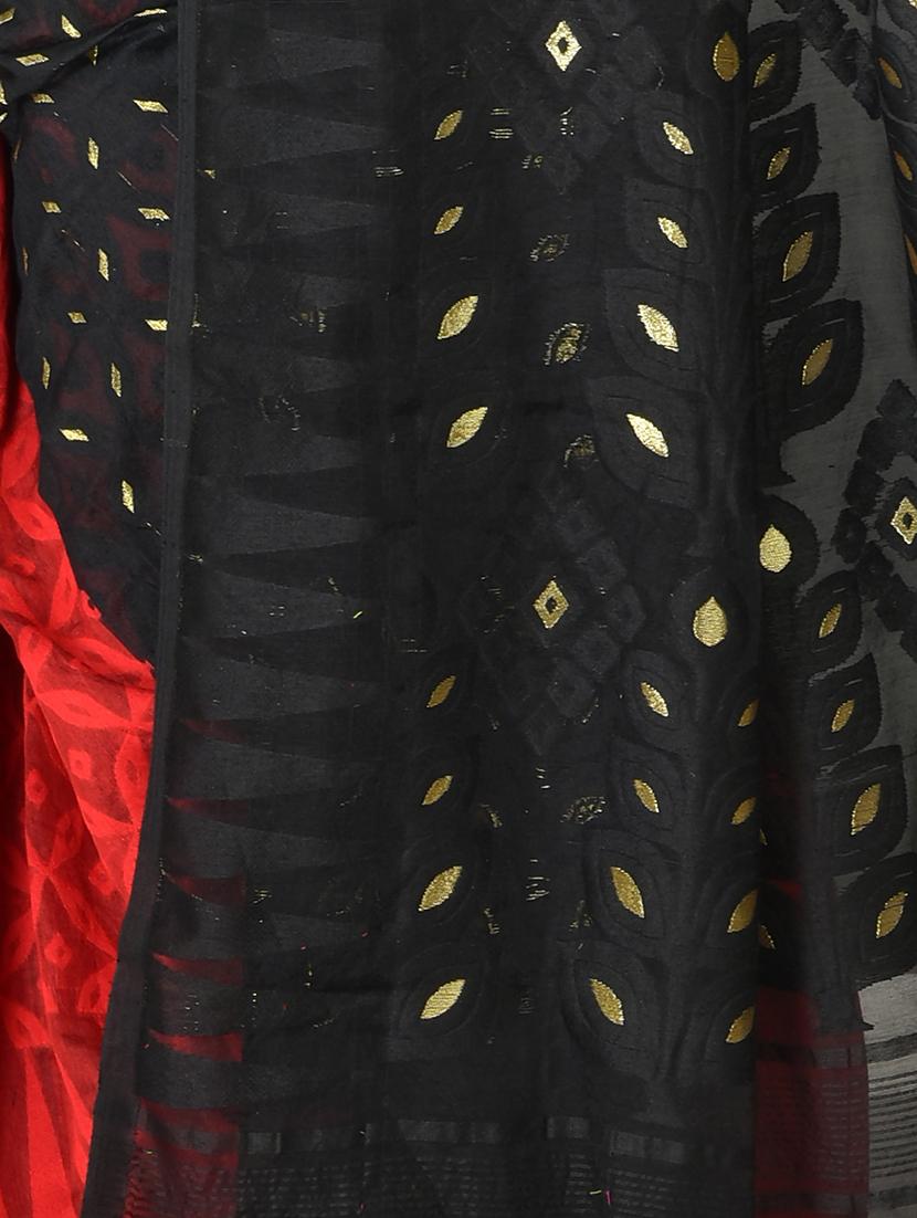 women red & black self design jamdani saree with blouse - 20614170 - Standard Image - 3
