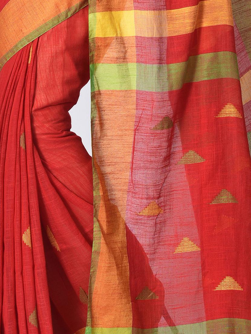 women's self design red colored saree with blouse - 20614236 - Standard Image - 3