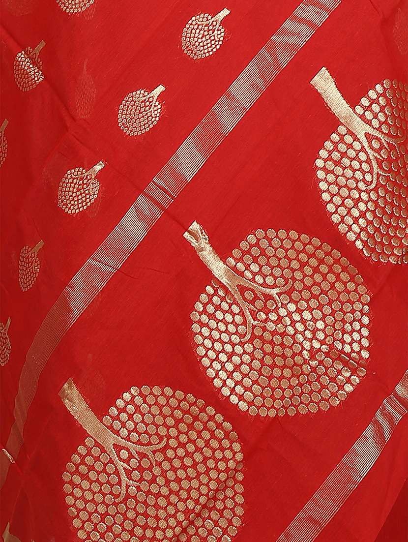 women red zari work embroidered saree with blouse - 20614423 - Standard Image - 3