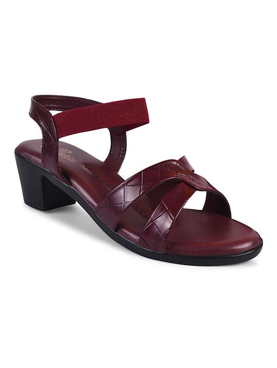 women back strap sandal - 20614468 - Zoom Image - 0