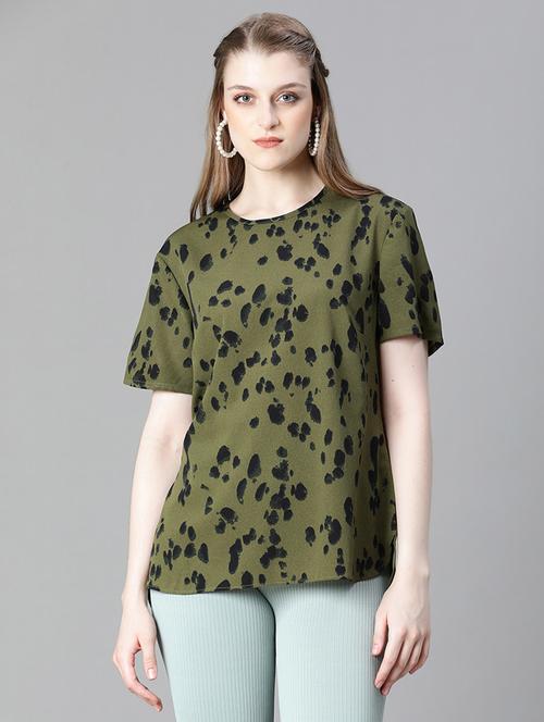 women round neck green printed regular top - 20615236 - Standard Image - 0