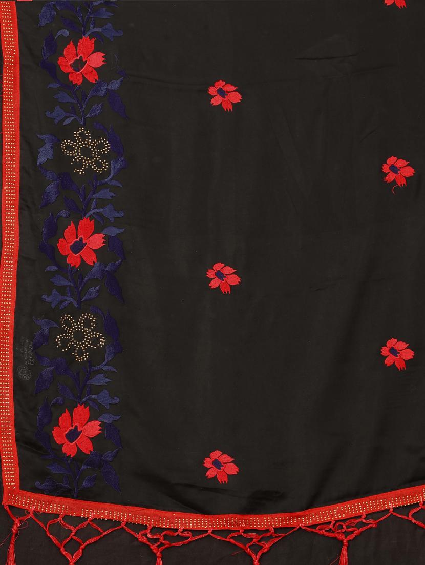 women black embroidered saree with blouse - 20620520 - Standard Image - 3