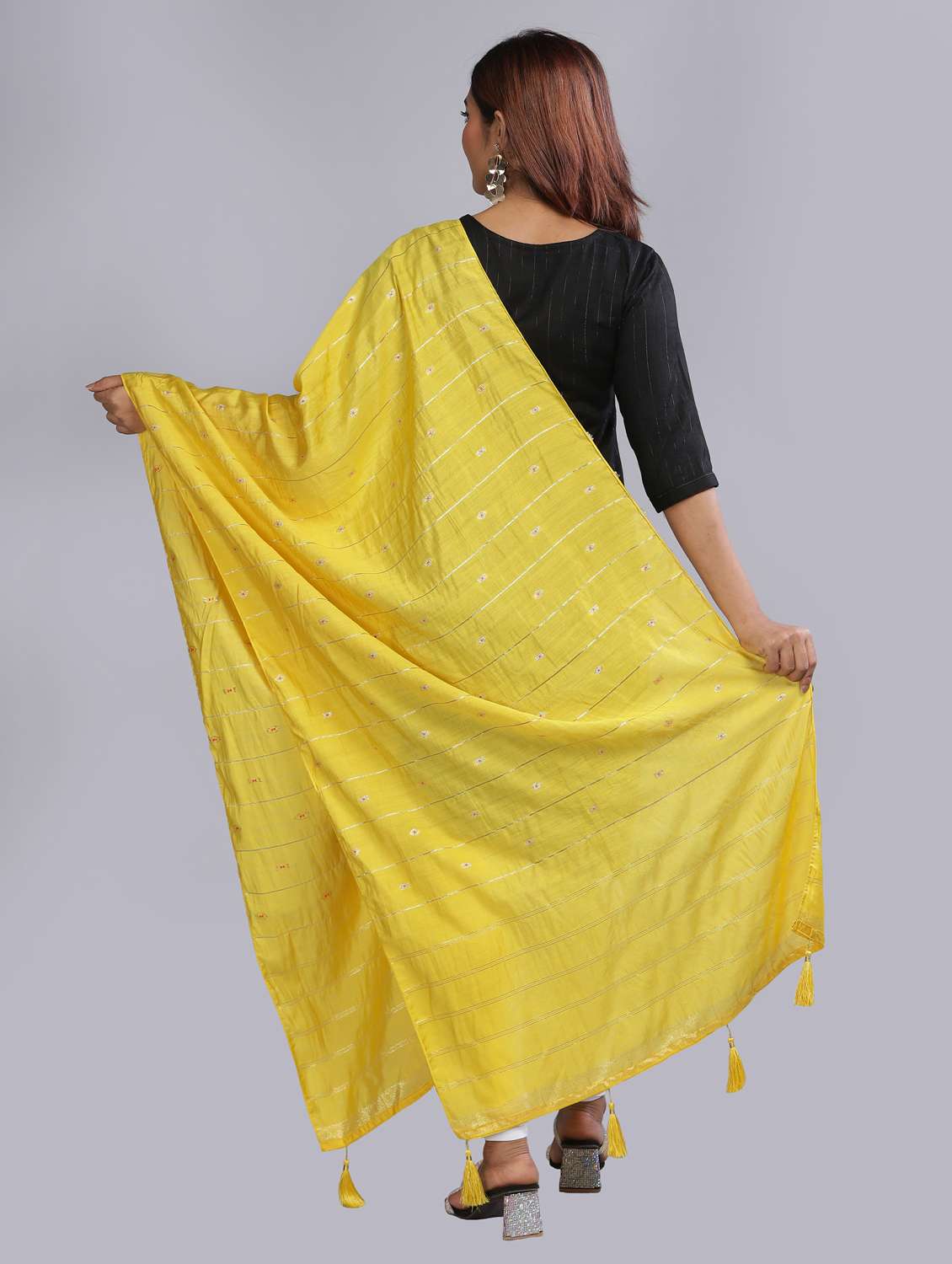 yellow self design dupatta - 20644731 -  Standard Image - 3