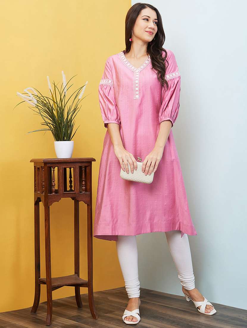 women embroidered a-line kurta - 20646085 -  Zoom Image - 0