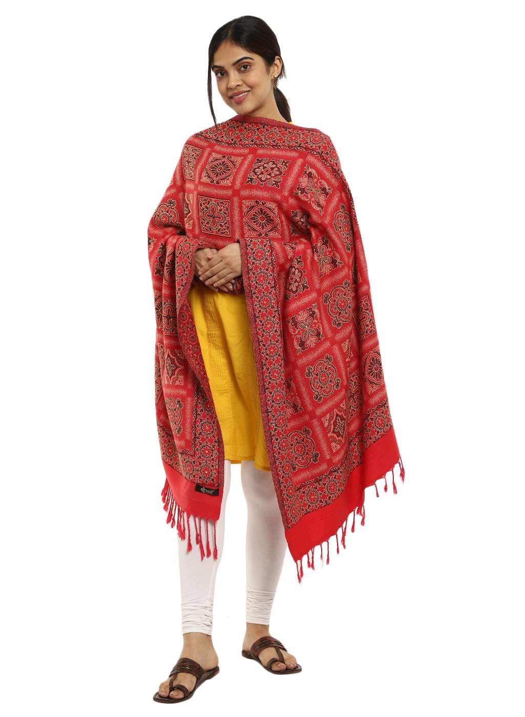 coral acrylic stole - 20677649 - Standard Image - 3