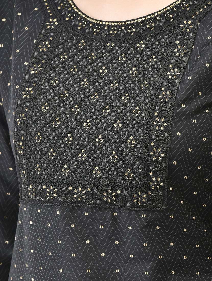 women black round neck a-line kurta - 20683371 -  Standard Image - 5