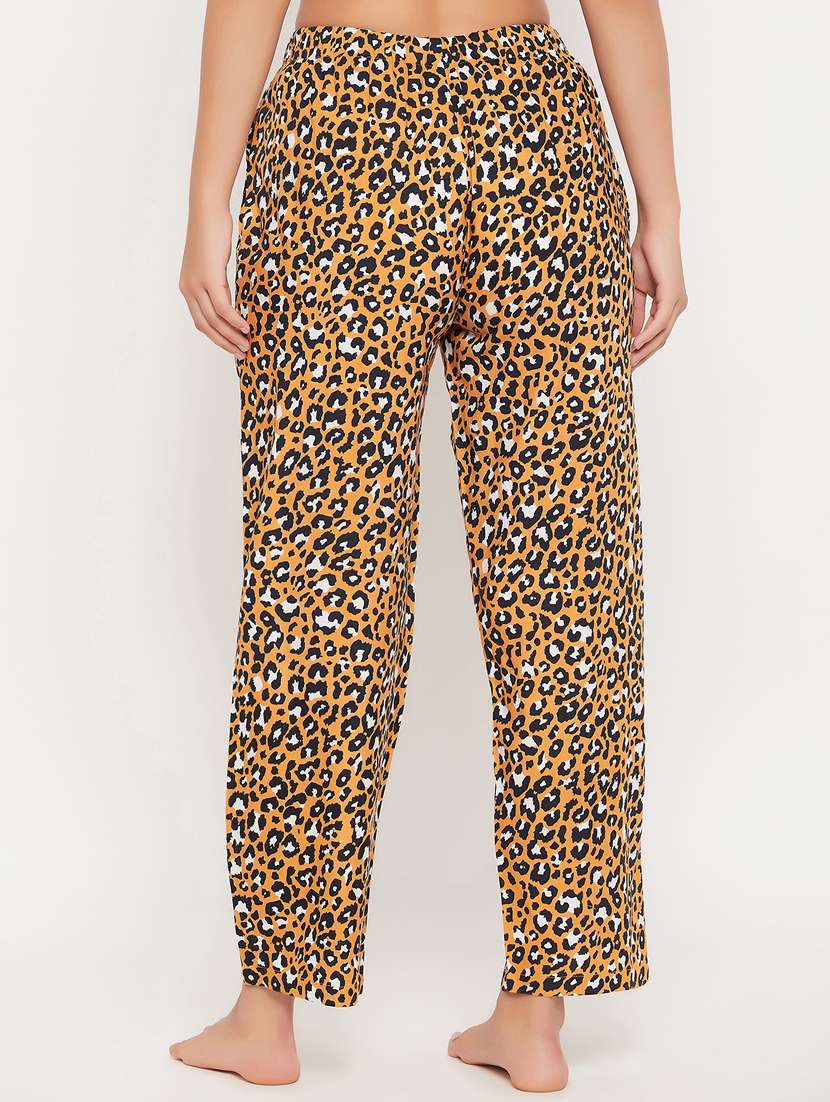 woman animal print pajama  - 20684020 -  Standard Image - 3
