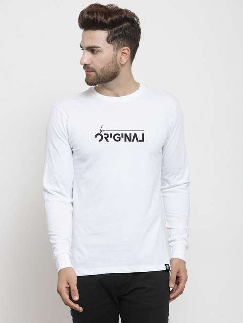 men round neck chest print t-shirt - 20685872 - Standard Image - 0