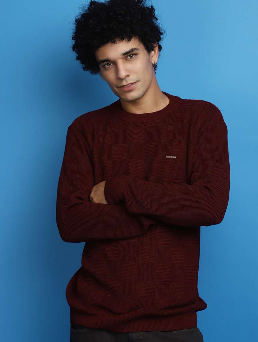 maroon self design round neck pullover