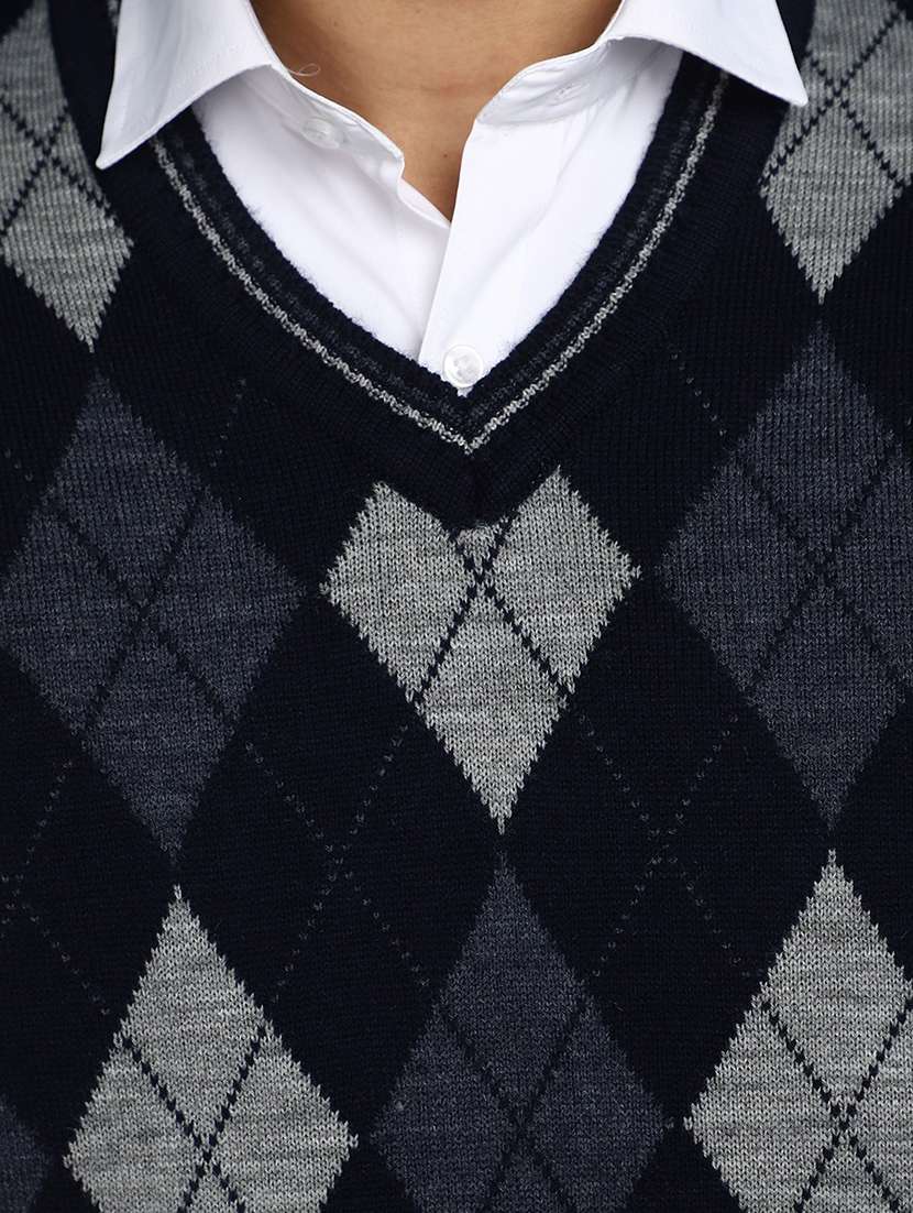 black self design geometric print sleeveless v-neck pullover - 20686849 -  Standard Image - 5