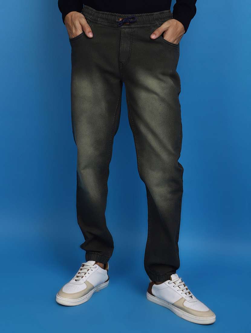 men solid mid rise jogger