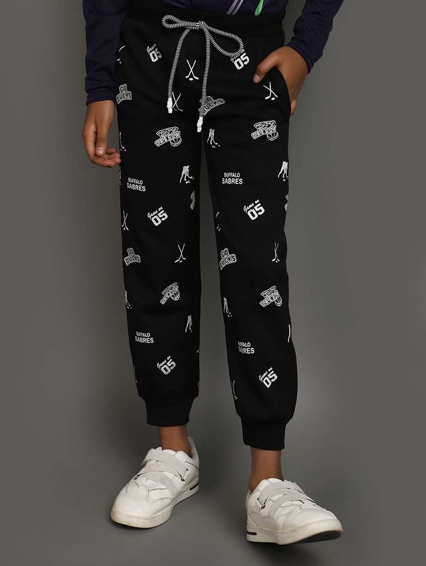 boys mid rise cotton track pant