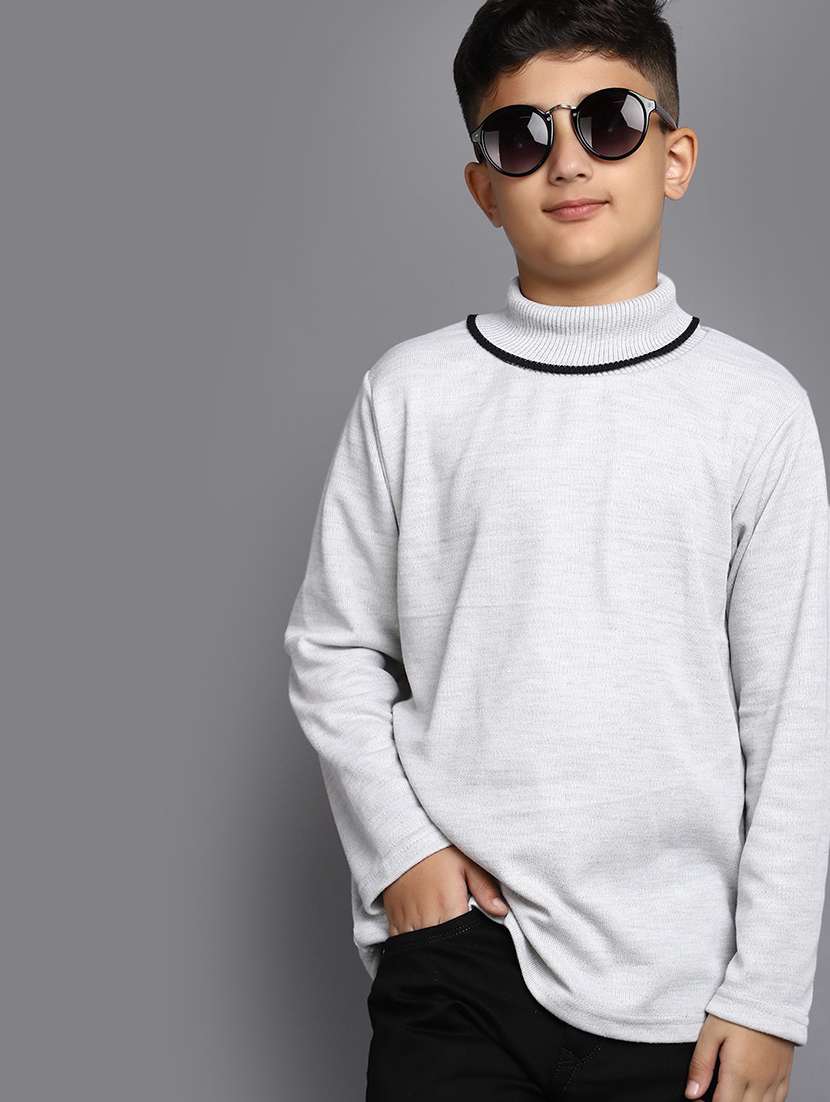 boy long sleeves sweater - 20687117 -  Standard Image - 3