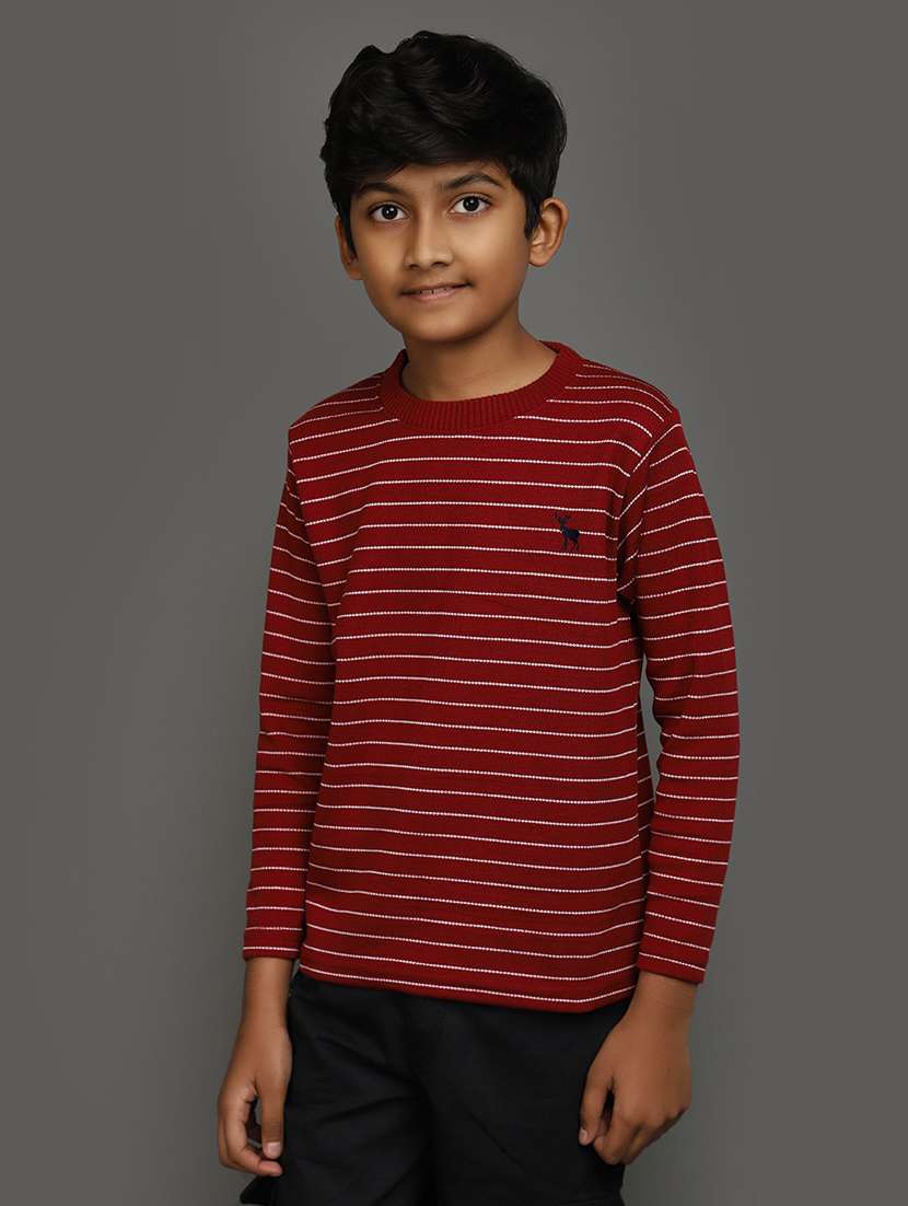 boy long sleeves sweater - 20687127 - Zoom Image - 0