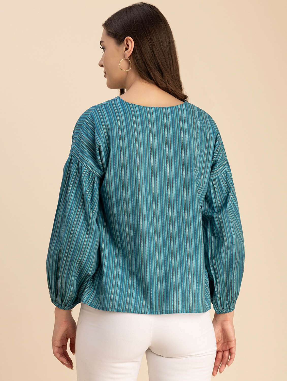 women striped long sleeves straight top - 20694642 -  Standard Image - 3