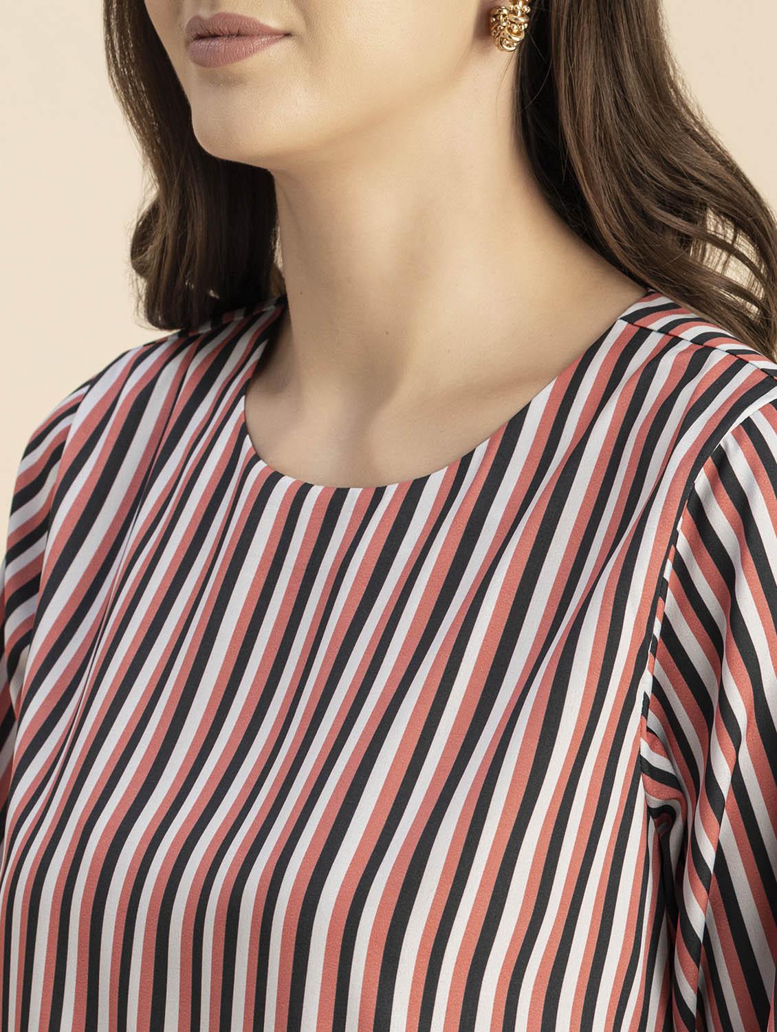 women striped round neck high low top - 20694646 - Standard Image - 5