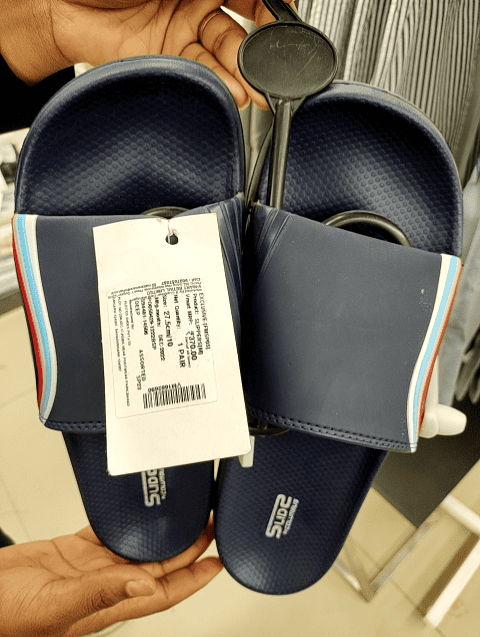 assorted pu (polyurethane) slippers - 20701088 - Zoom Image - 0