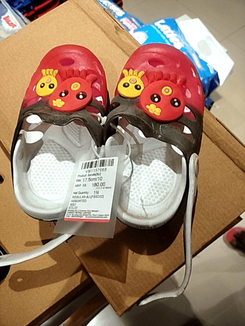 assorted pu (polyurethane) sandal - 20706217 - Zoom Image - 0