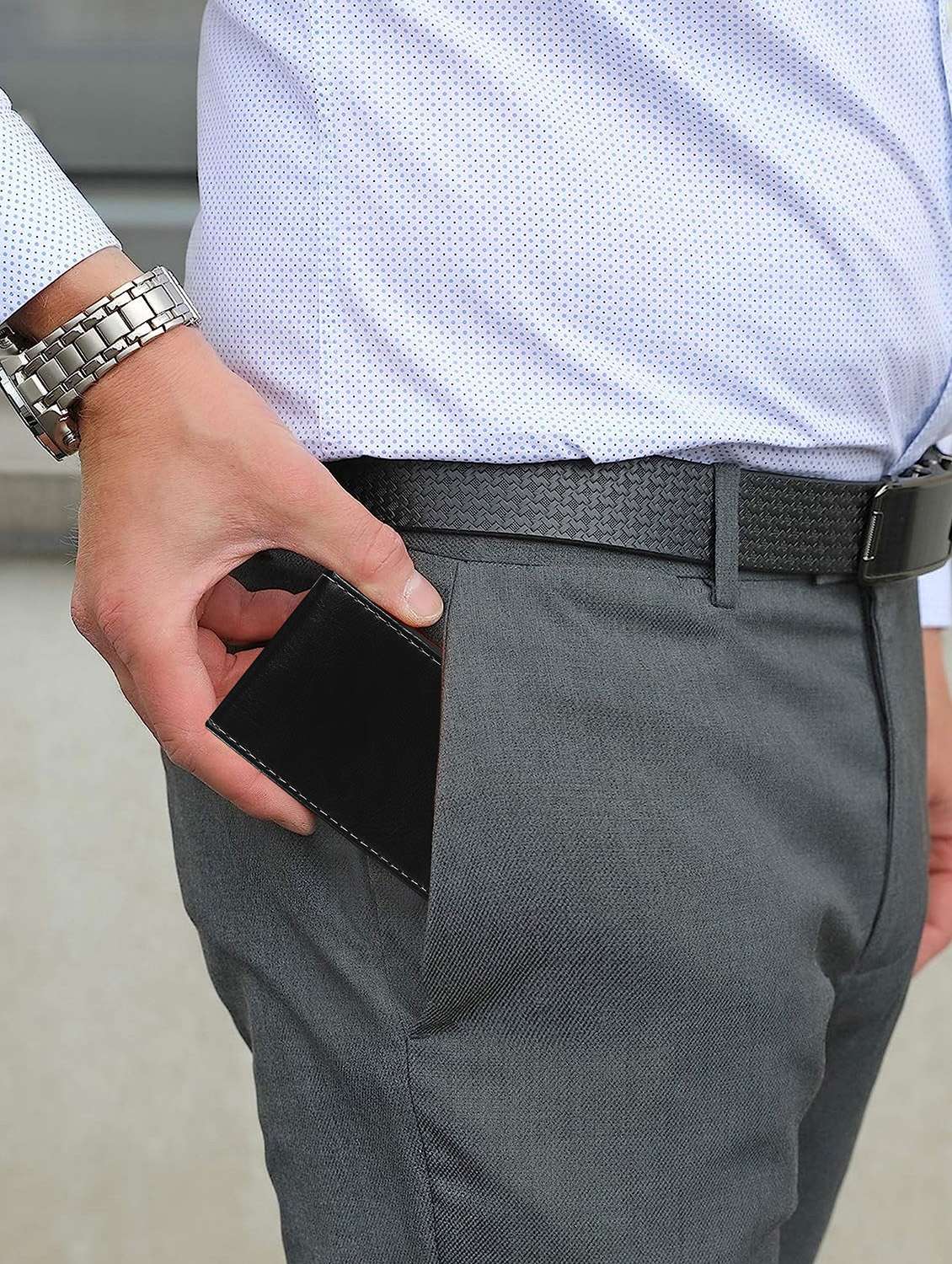 black synthetic leather card holder - 20723930 -  Standard Image - 3