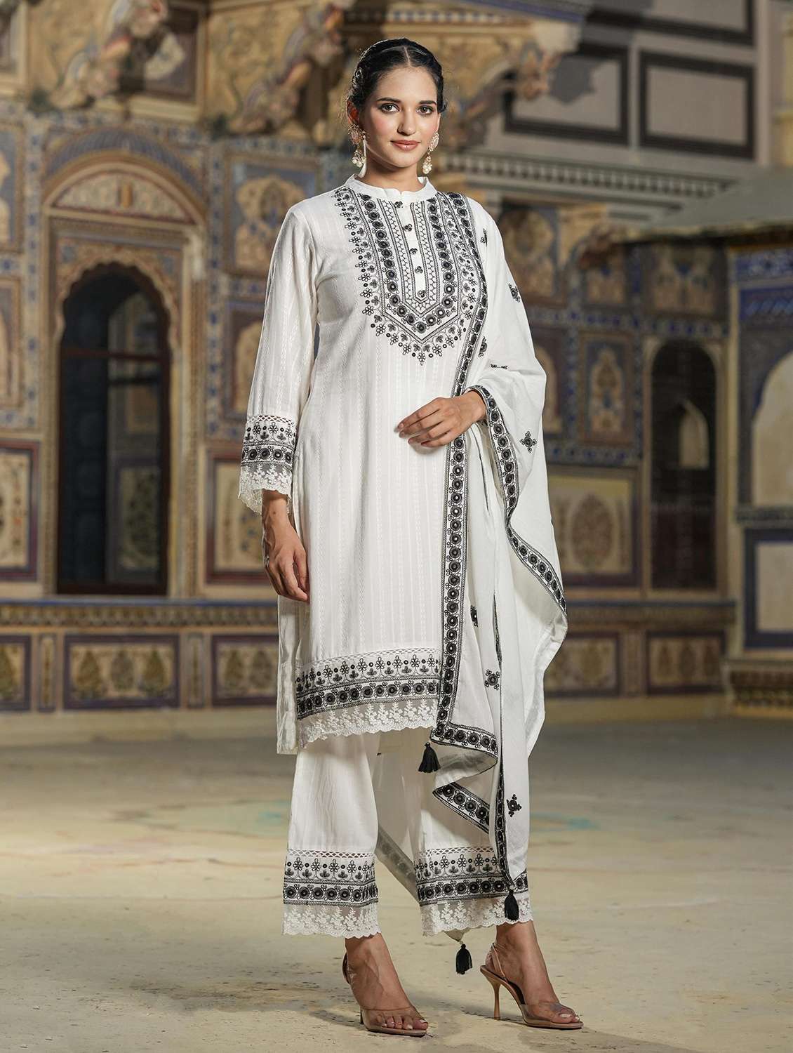 white long sleeve kurta palazzo set set - 20727176 - Standard Image - 3