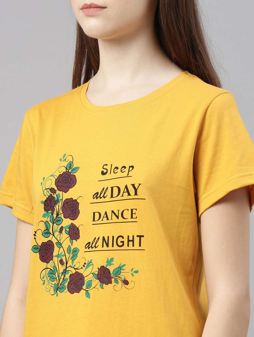 women printed round neck regular t-shirt & pyjama set - 20754490 -  Standard Image - 3