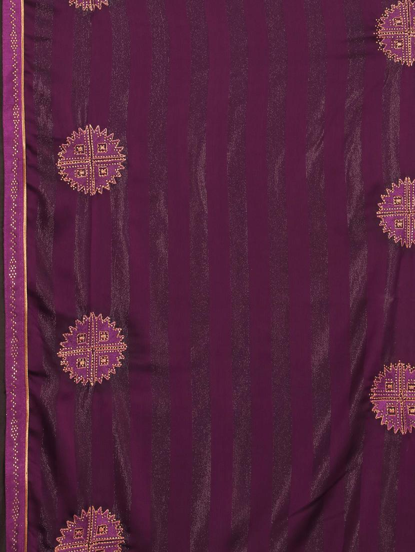 purple embroidered saree with blouse - 20755119 - Standard Image - 3