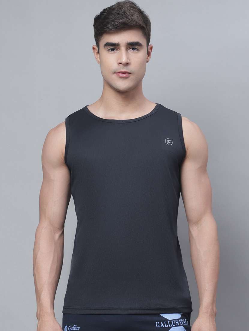 men plain round neck t-shirt - 20757350 -  Zoom Image - 0