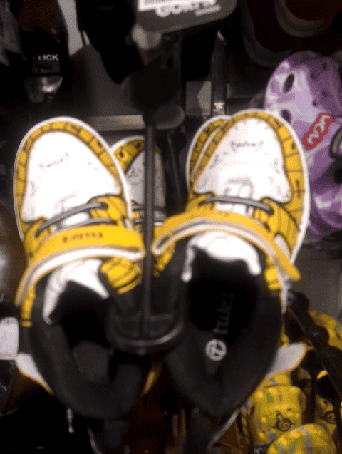 yellow pu (polyurethane) casual shoes - 20764101 - Zoom Image - 0