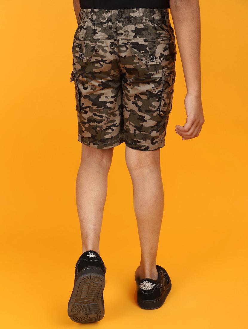 green camouflage print cotton shorts - 20764139 - Standard Image - 3