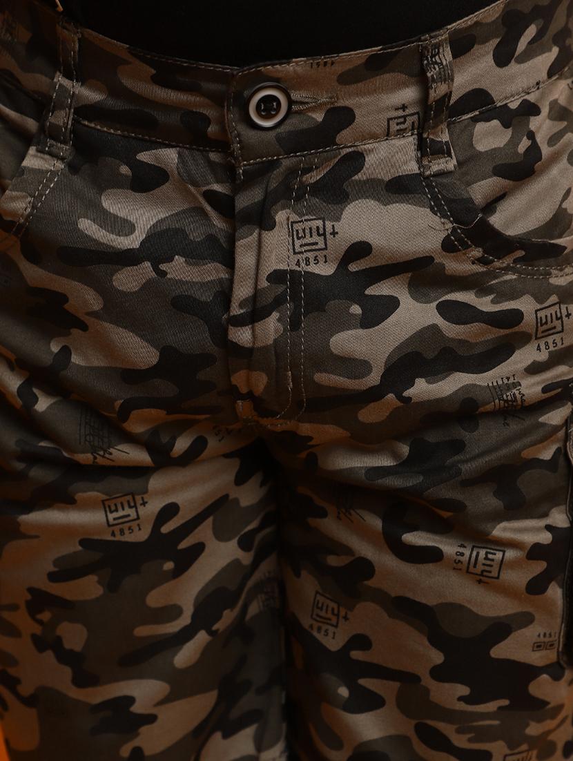 green camouflage print cotton shorts - 20764139 - Standard Image - 5