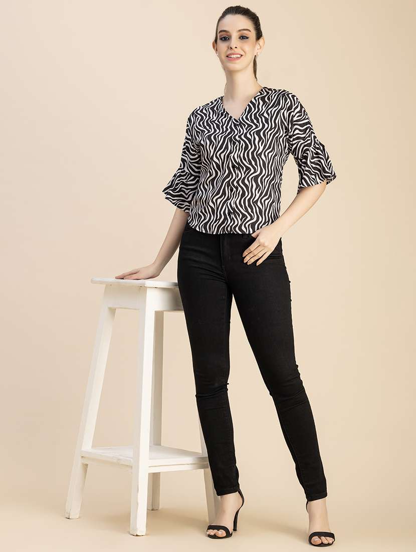 black printed button detailed regular top - 20765935 -  Standard Image - 5