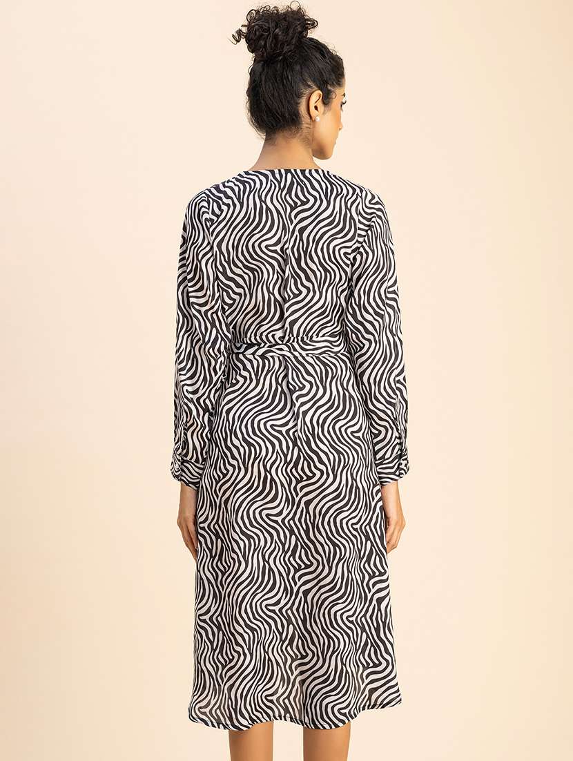 women animal print puff sleeves wrap dress - 20767764 -  Standard Image - 3