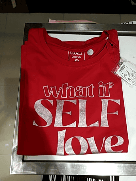 red single jersey tshirt - 20777471 - Standard Image - 0