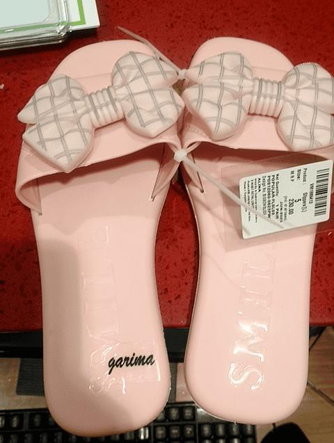 assorted pu (polyurethane) flip flops - 20806428 - Zoom Image - 0