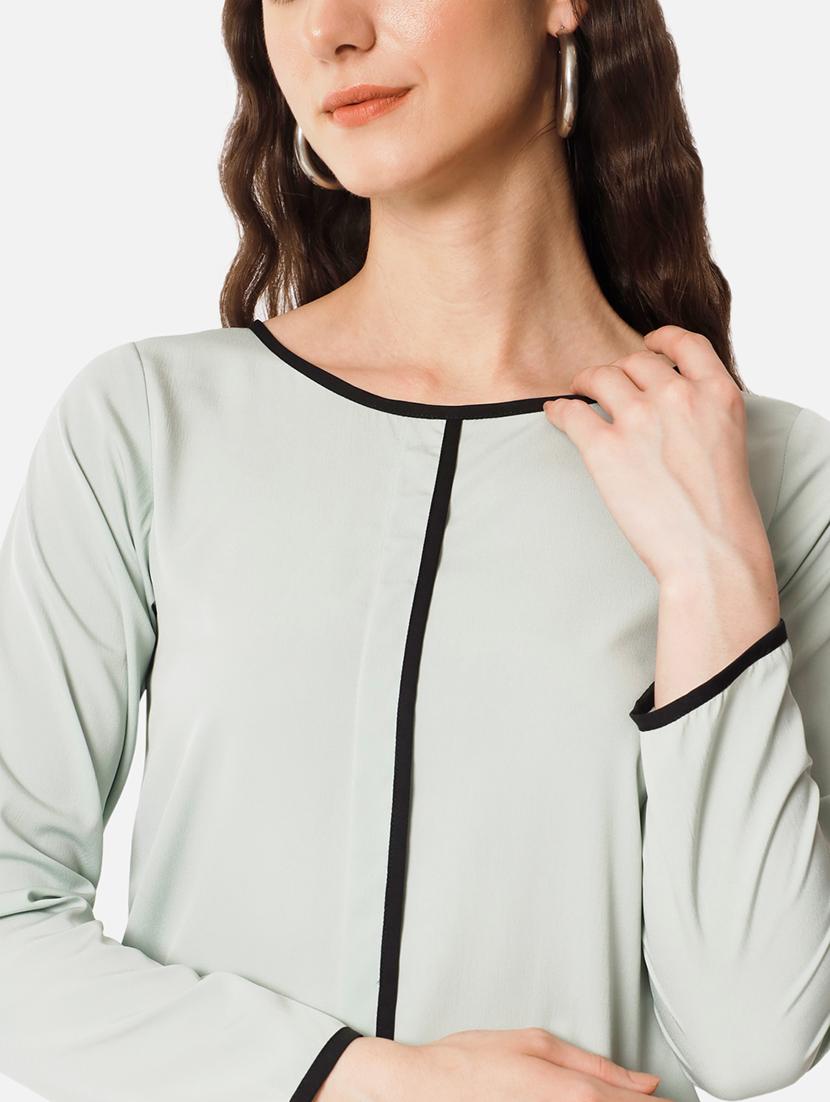 solid green detailed regular top - 20807199 - Standard Image - 5