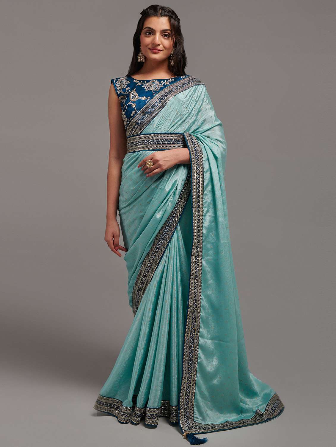 women sequined bordered saree - 20811821 - Zoom Image - 0