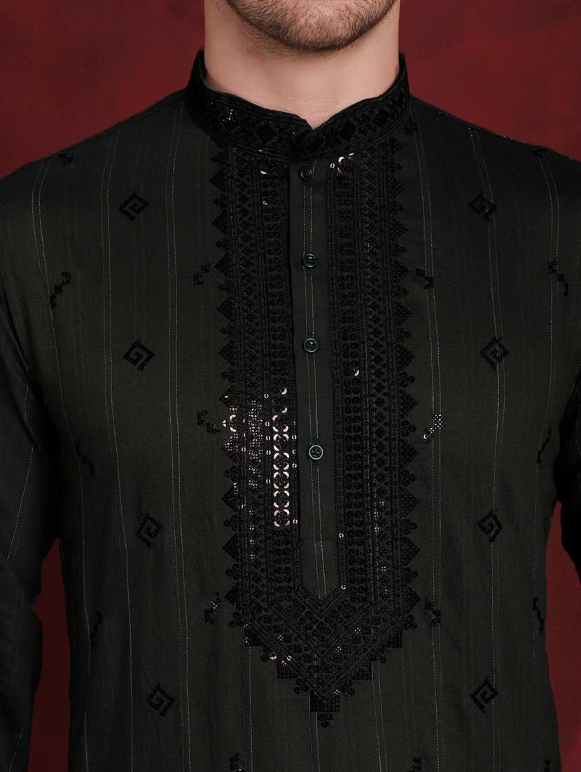 black embroidered viscose long kurta - 20811870 -  Standard Image - 5