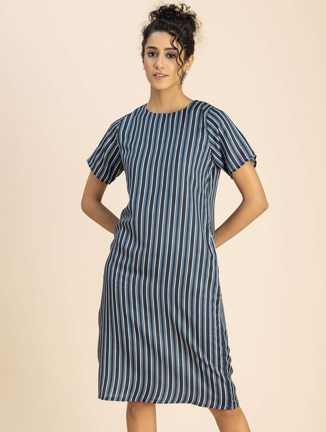 women blue stripes printed straight dress