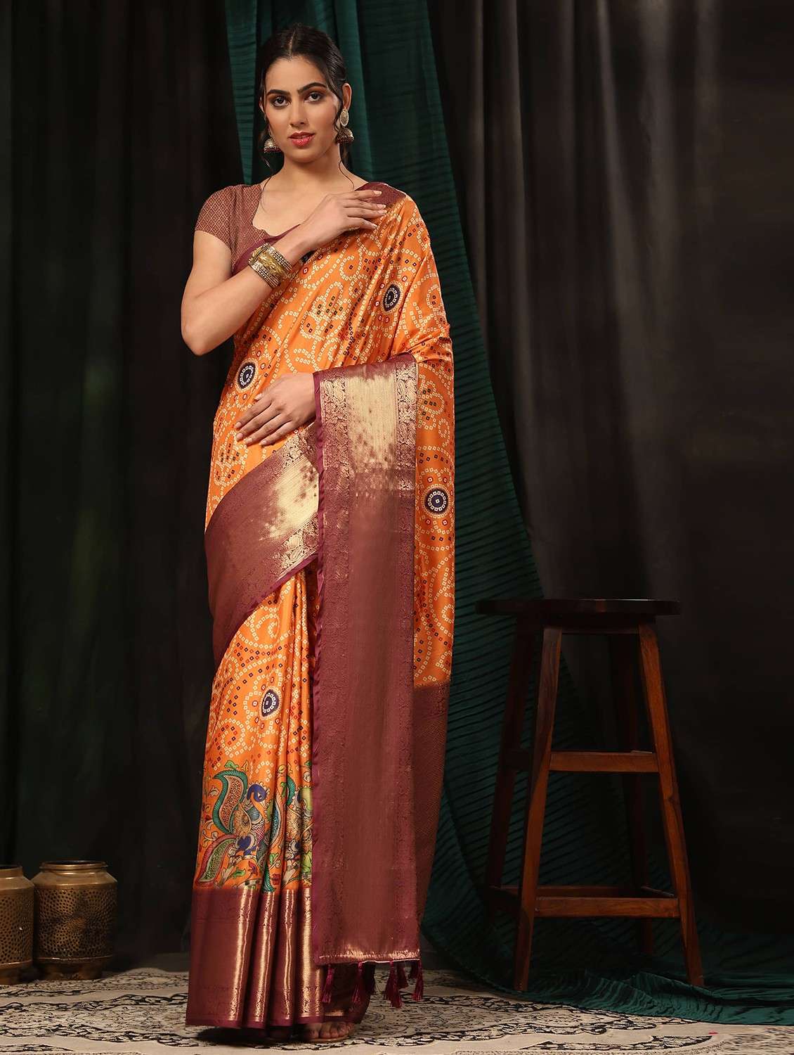 women orange bandhani bordered saree - 20827713 - Zoom Image - 0