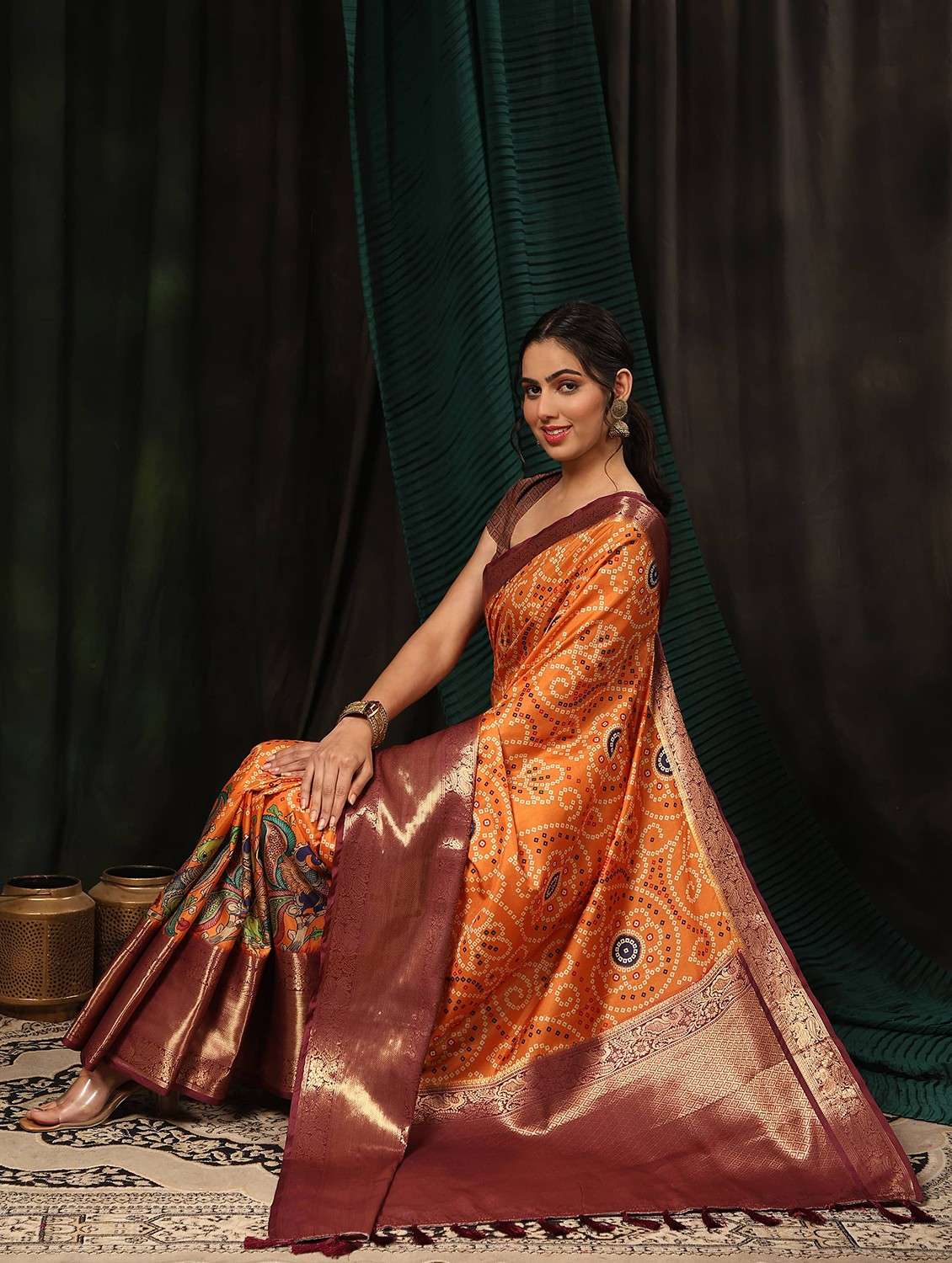 women orange bandhani bordered saree - 20827713 - Standard Image - 3