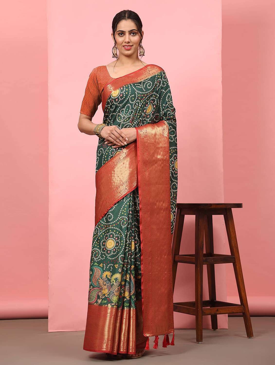 women green bandhani printed saree - 20827715 - Zoom Image - 0