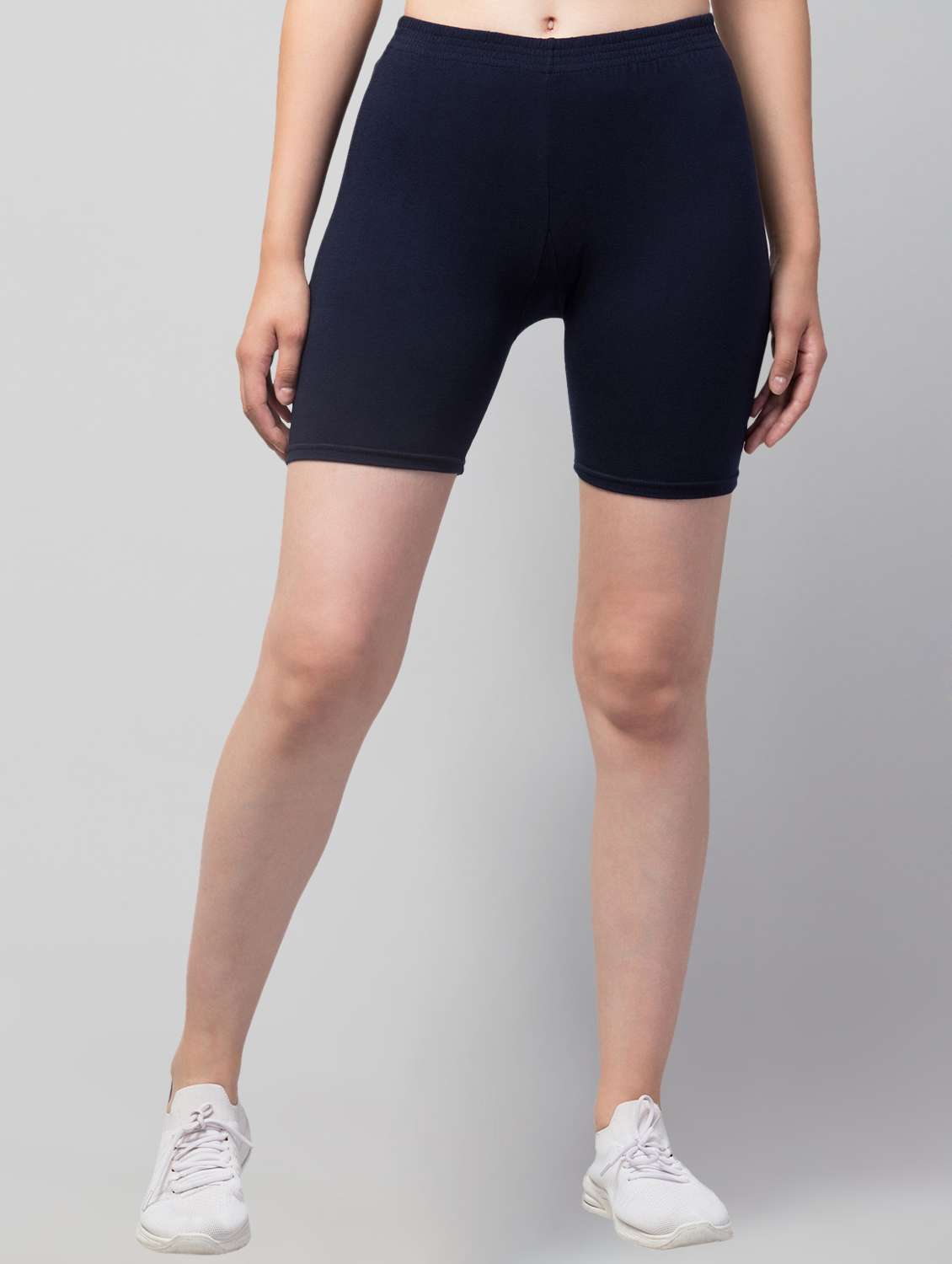 women's solid mid rise active wear shorts - 20830244 - Zoom Image - 0